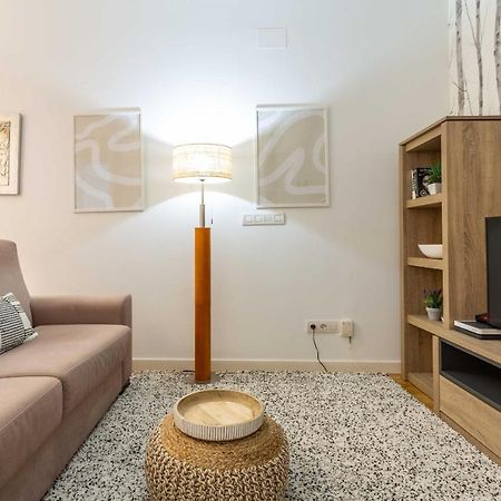 Mit House Ayala En Madrid Leilighet Eksteriør bilde