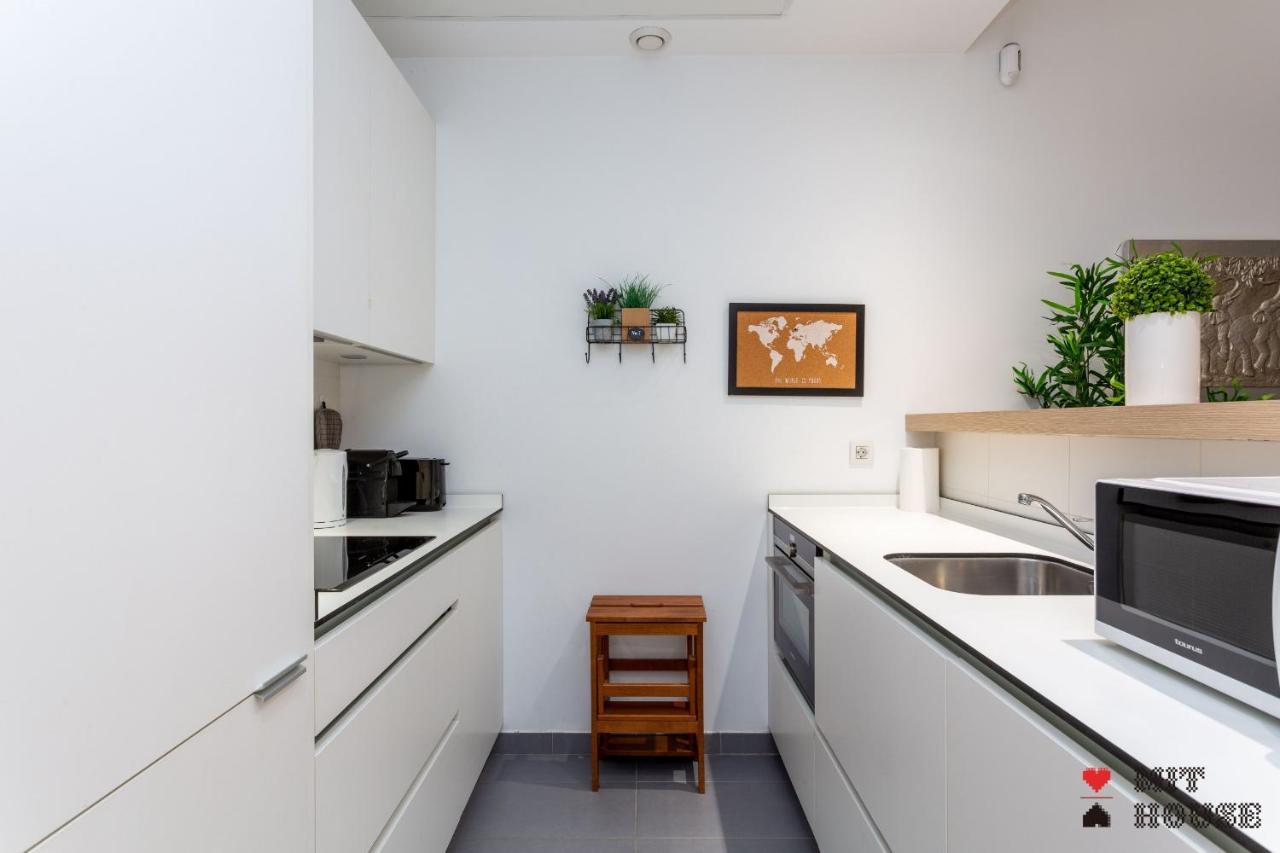 Mit House Ayala En Madrid Leilighet Eksteriør bilde